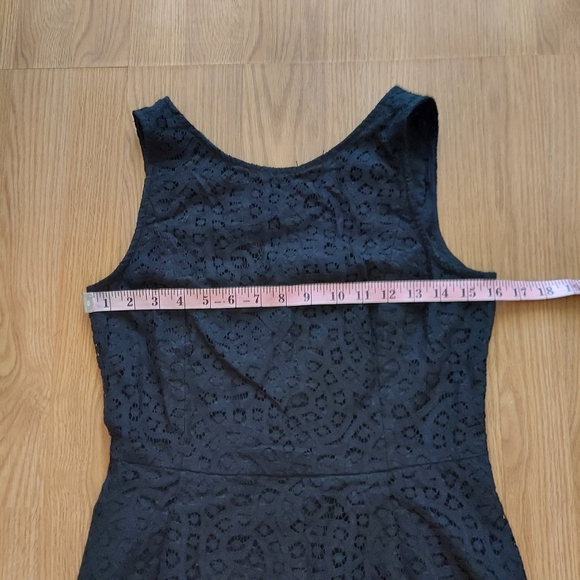 GAP black lace sleeveless dress size 2 - Picture 6 of 9